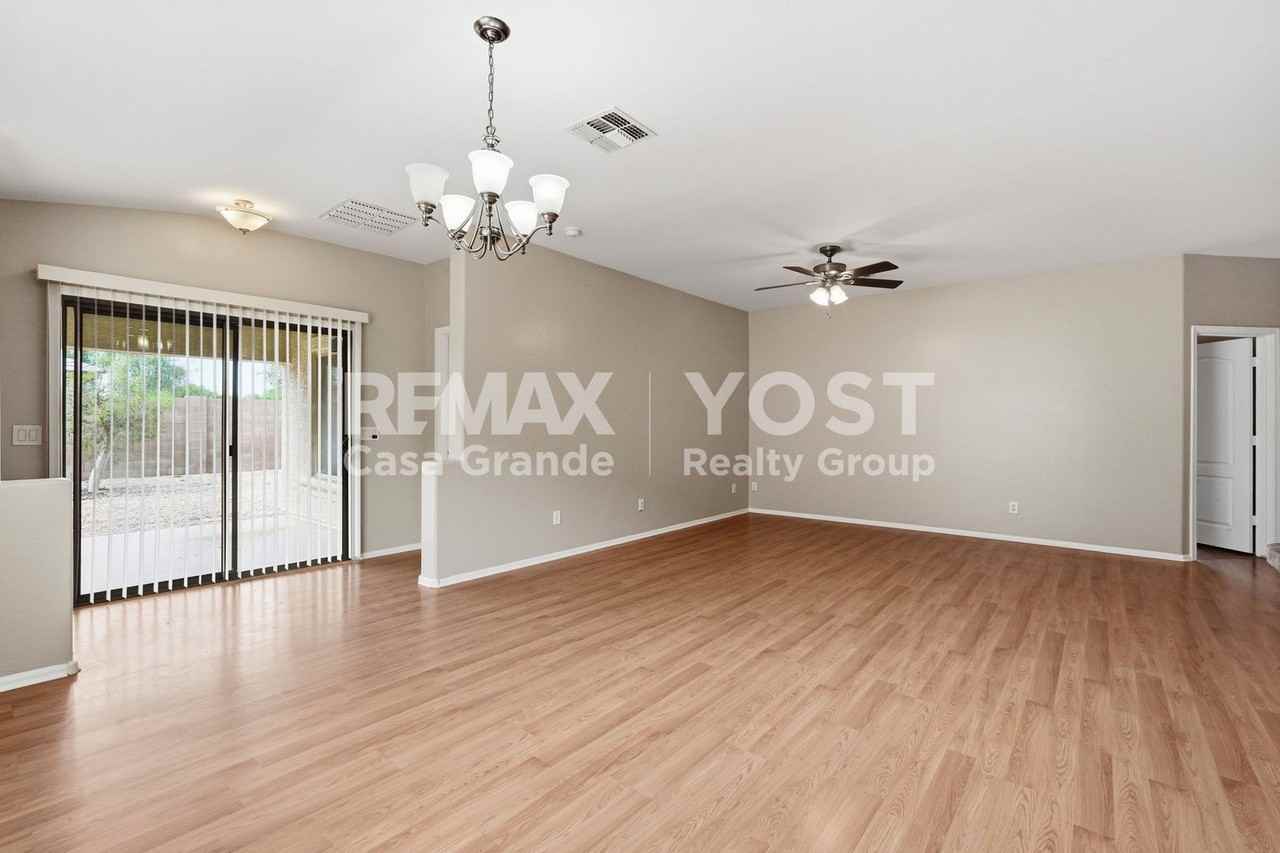 1377 E Prickly Pear Dr - Photo 3 of 22