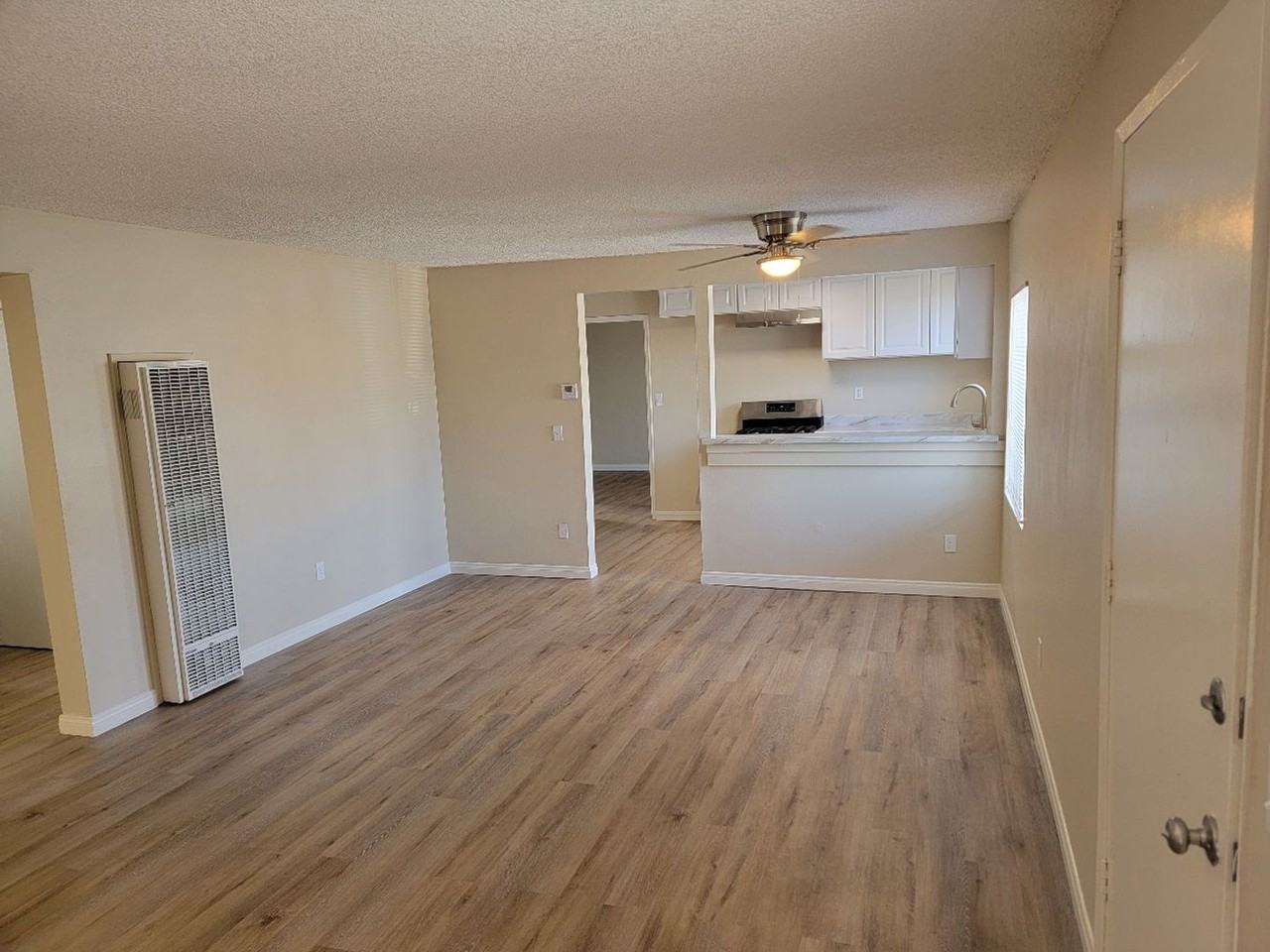 534 Florida St - Photo 5 of 13