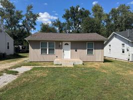 featured image of 1635 W Dale St