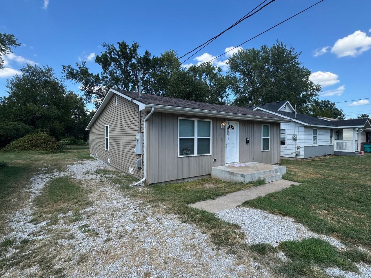 1635 W Dale St - Photo 3 of 35