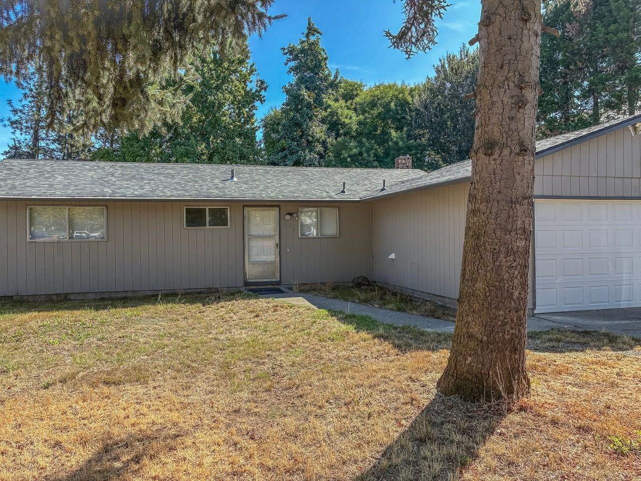 230 Se 160th Ave - Photo 3 of 18