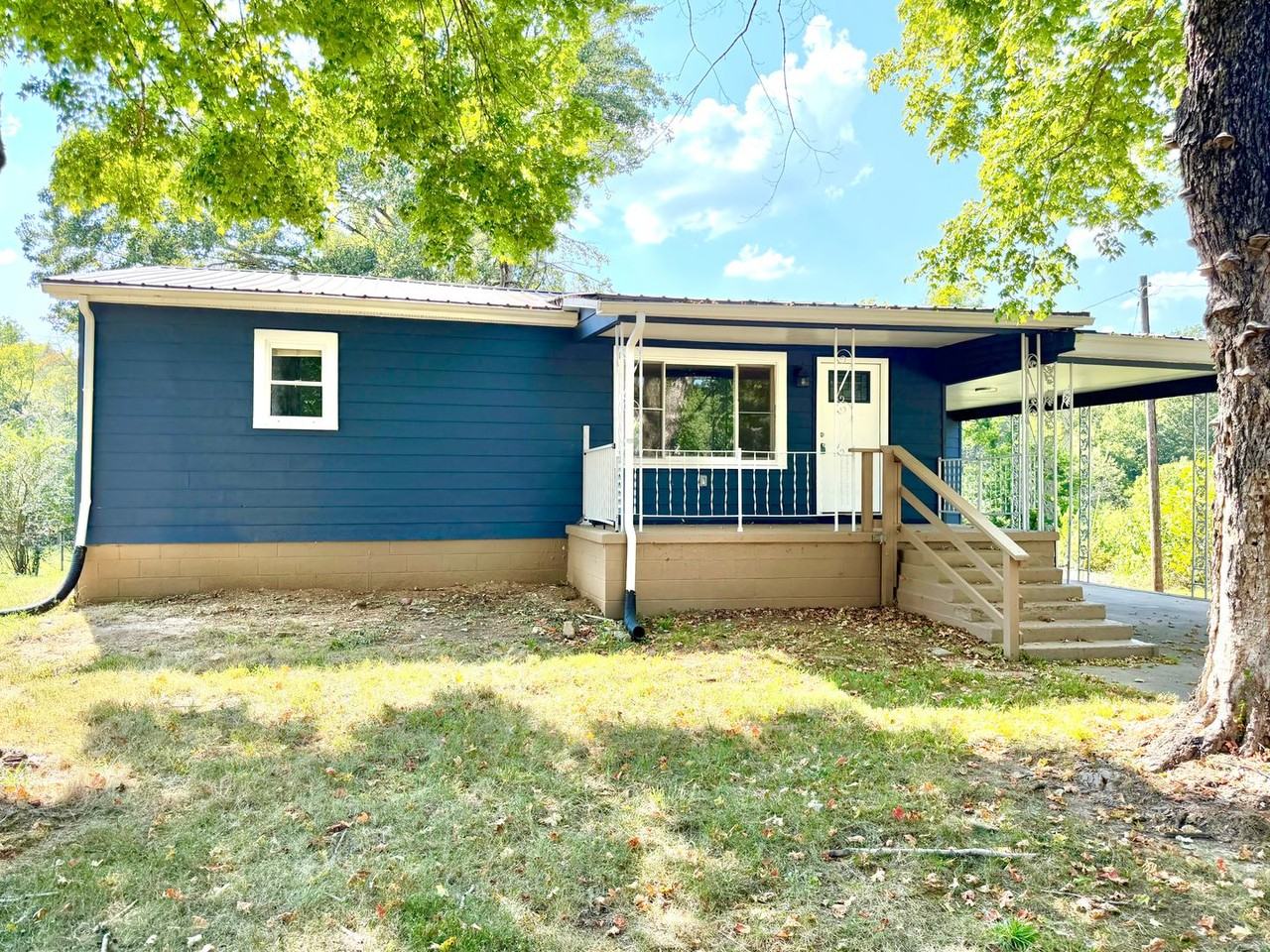 1710 Cumberland Heights Rd - Photo 2 of 23
