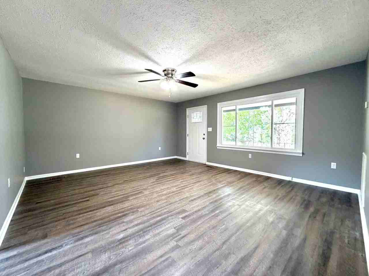 1710 Cumberland Heights Rd - Photo 4 of 23