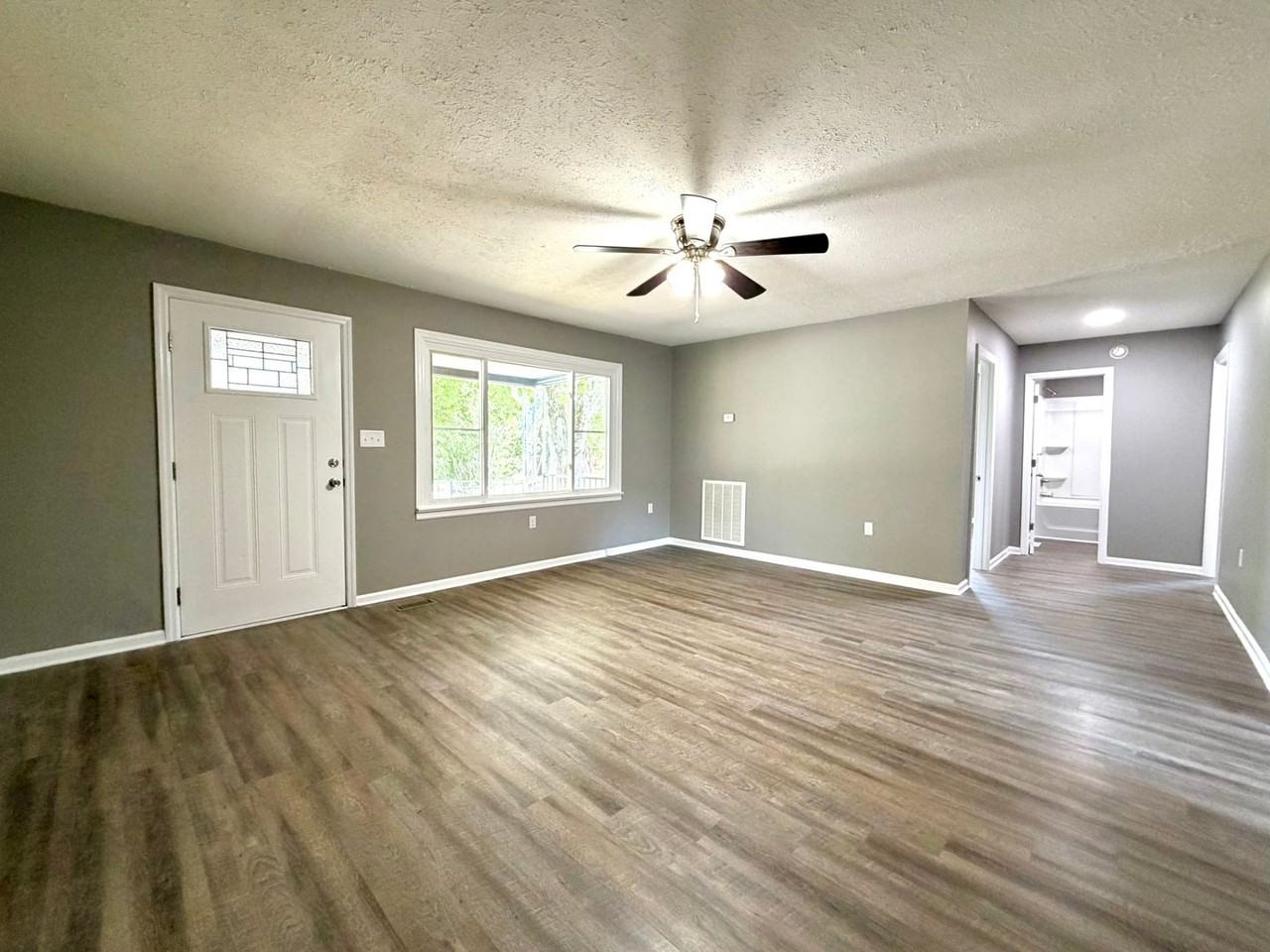 1710 Cumberland Heights Rd - Photo 5 of 23