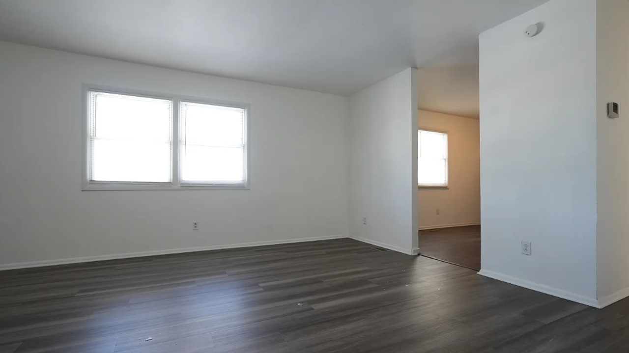 3613 Jonquil St - Photo 4 of 8