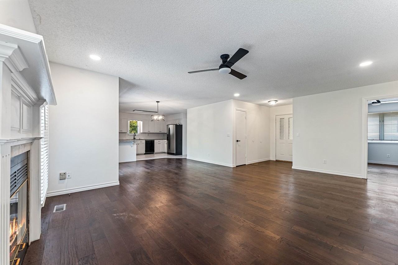 7 Whitwick Ln - Photo 6 of 42