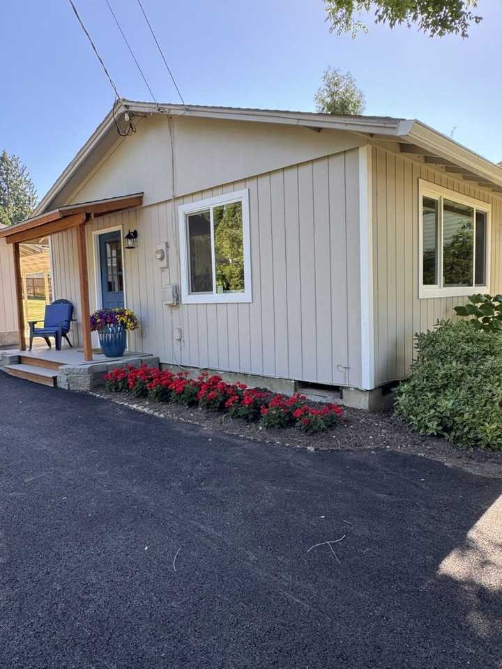 10940 Sw North Dakota St - Photo 5 of 16