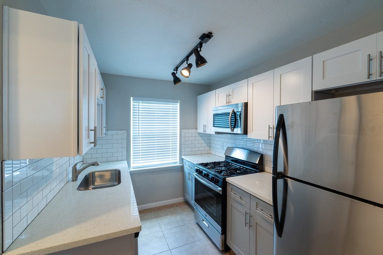 2503 Delano St #1 - Photo 2 of 21