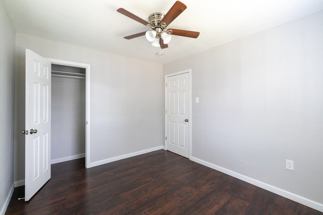 2503 Delano St #1 - Photo 5 of 21