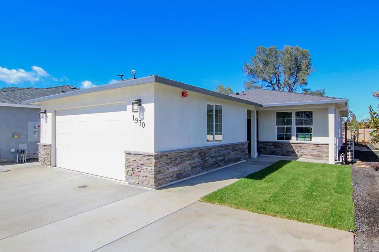 1970 Goren Ct - Photo 3 of 15