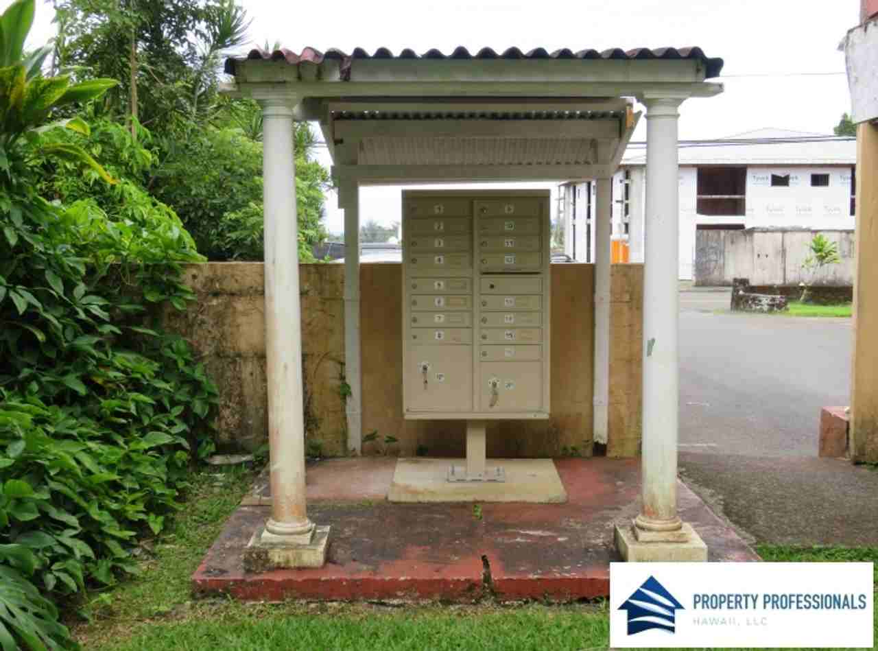 Renovated 2 bedroom apartment in Hilo - Photo 3 of 7