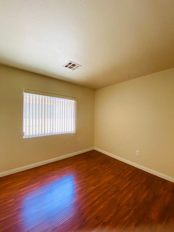 7020 Somera Way - Photo 5 of 12