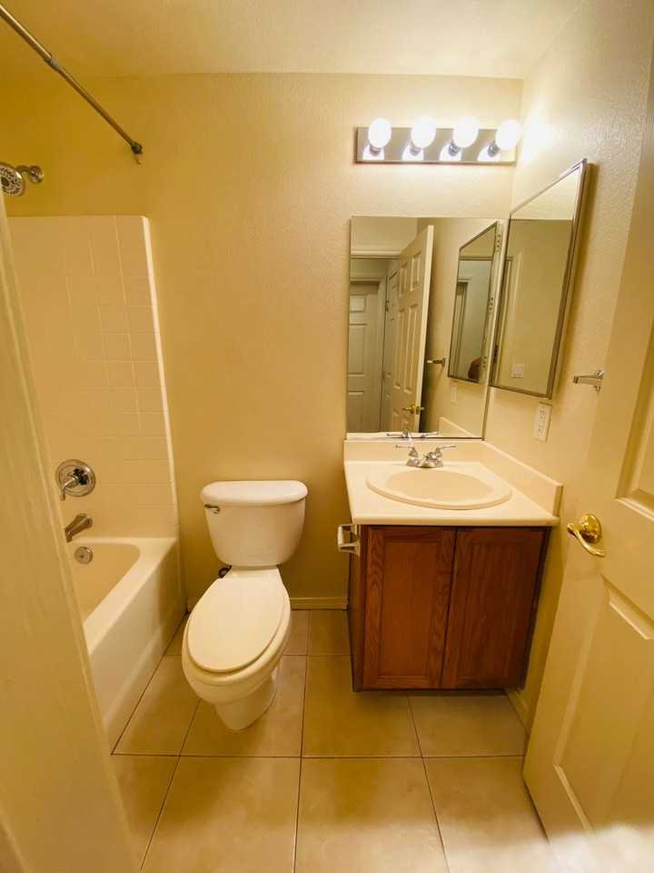 7020 Somera Way - Photo 6 of 12