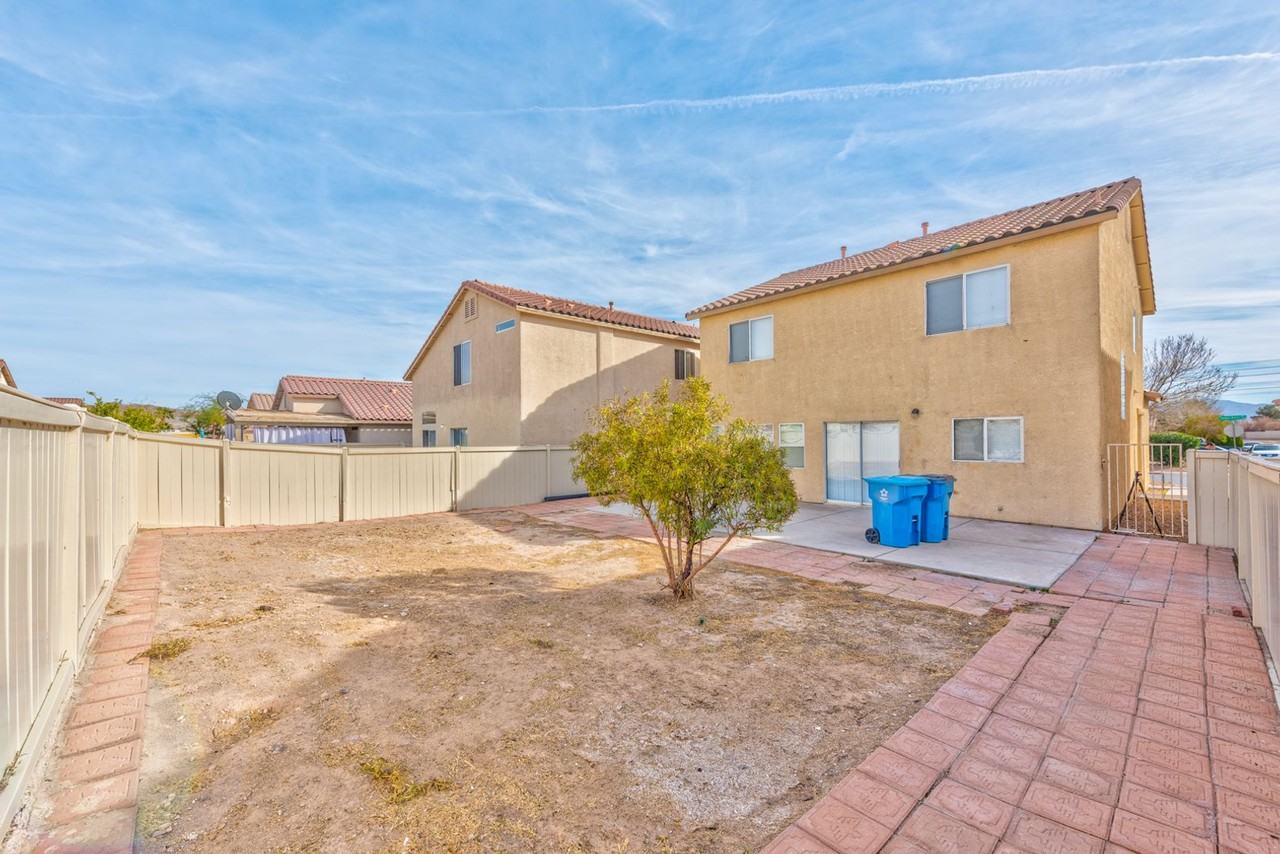 5908 Mahogany Mountain Dr - Photo 2 of 17
