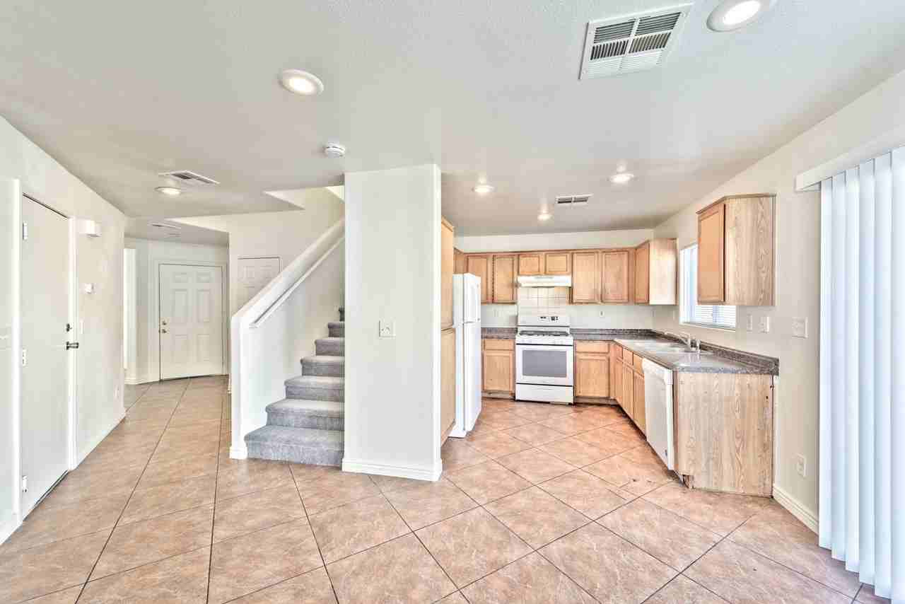 5908 Mahogany Mountain Dr - Photo 6 of 17