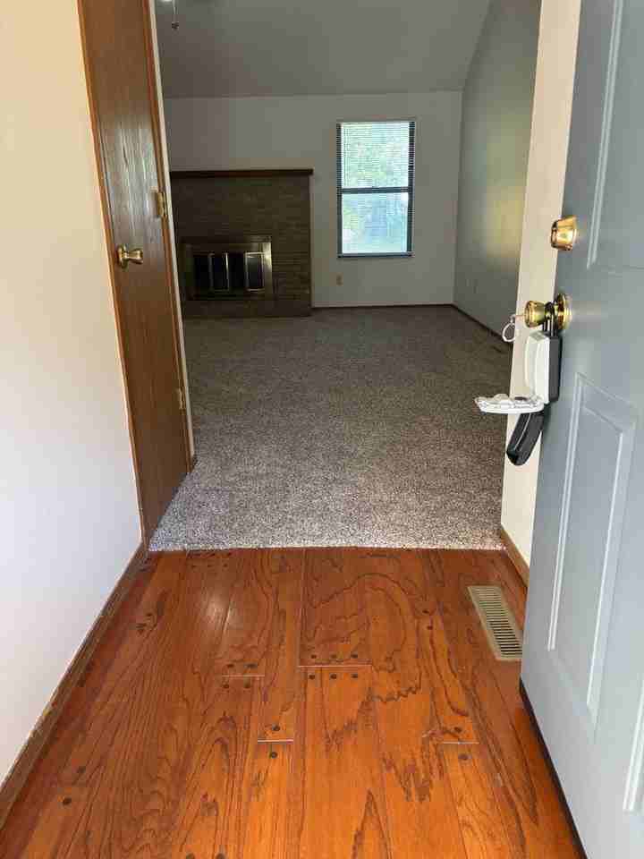 2790 W Primrose Ln - Photo 2 of 21