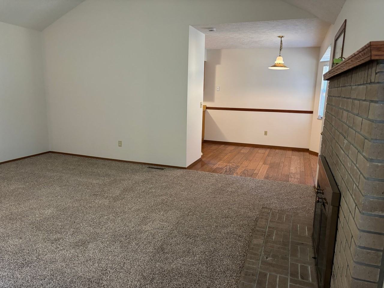 2790 W Primrose Ln - Photo 6 of 21