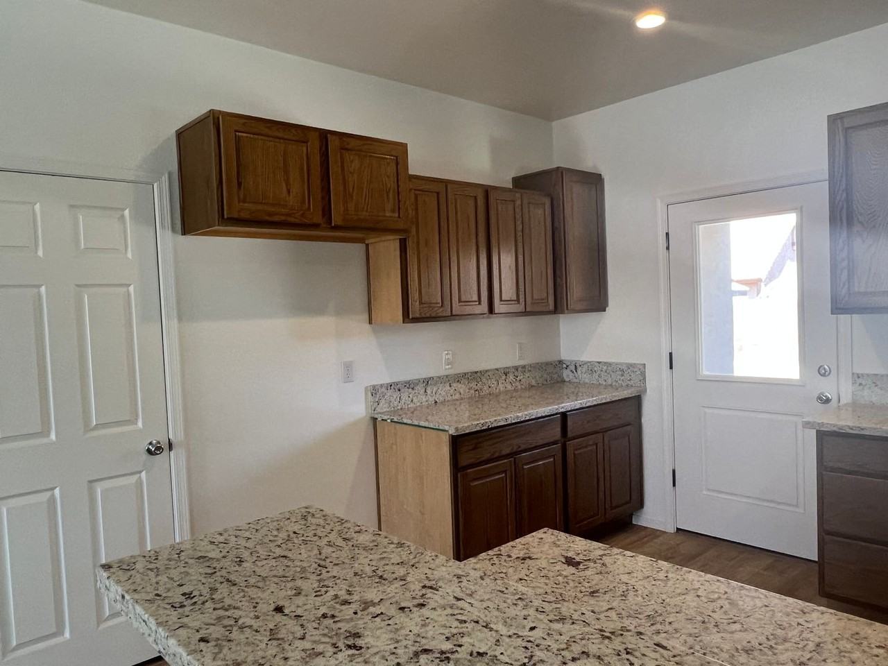 1985 E Sunset Dr - Photo 5 of 18