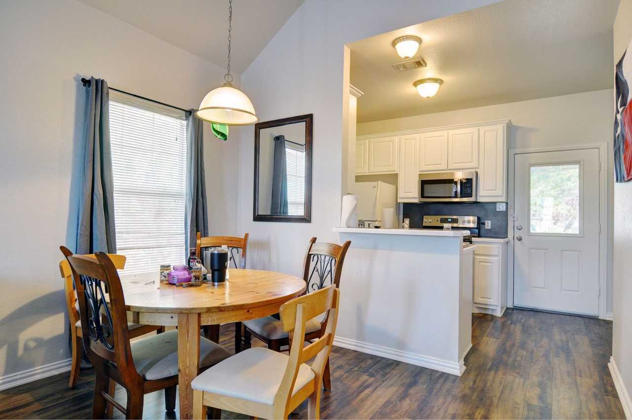 2811 Wayside Ave - Photo 6 of 20