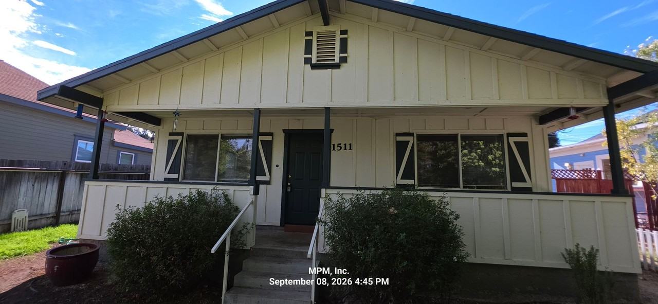 1511 Olive St - Photo 2 of 2