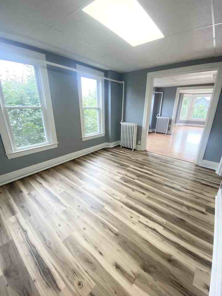 911 State Street - Photo 4 of 16