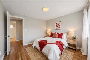 featured image of 869 N Meadows Ct