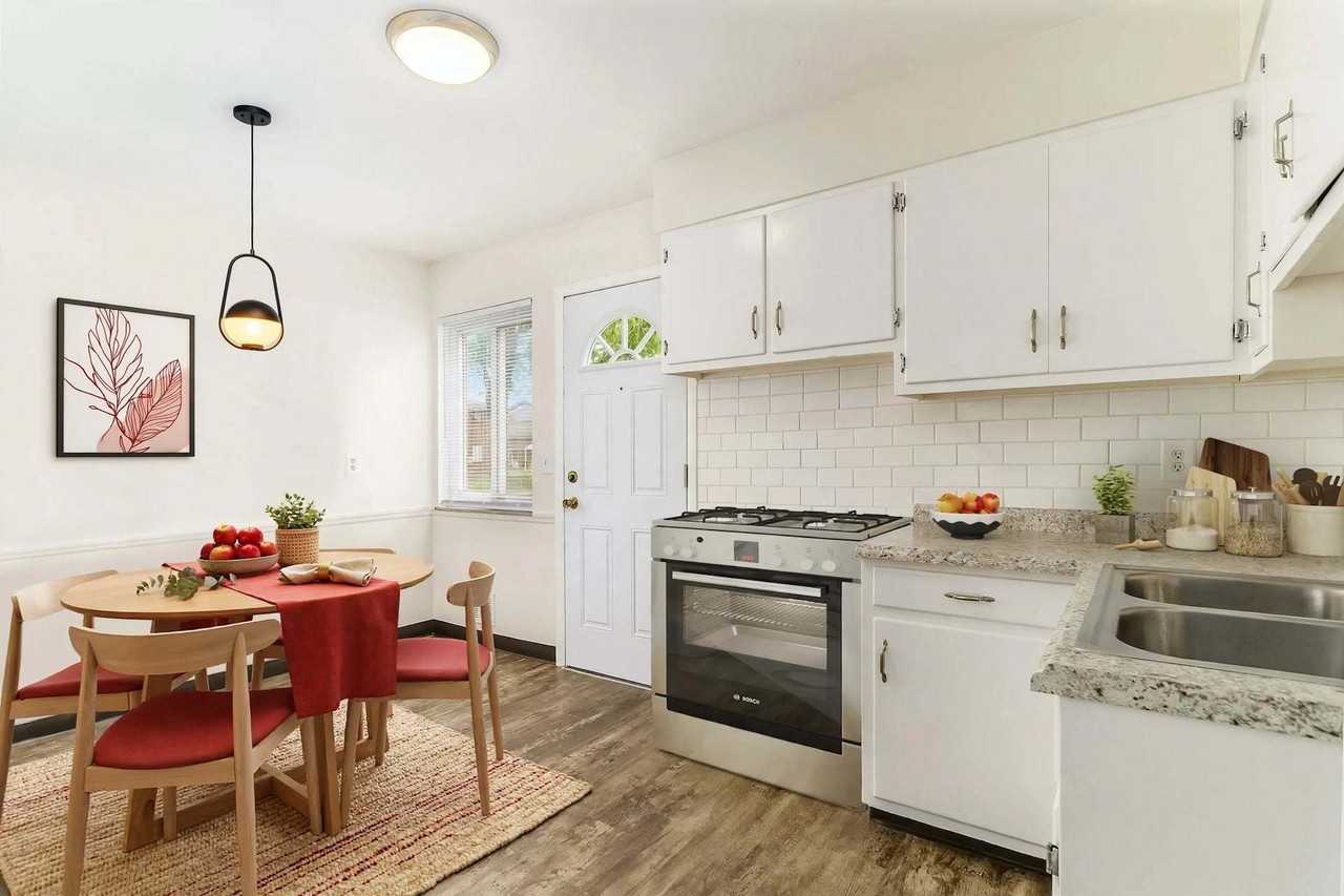 Meadows Townhomes - Photo 2 of 5