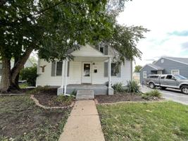featured image of 1940 S 48th St