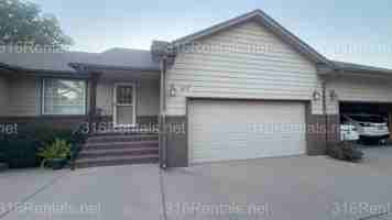 featured image of 417 W Odell Ct