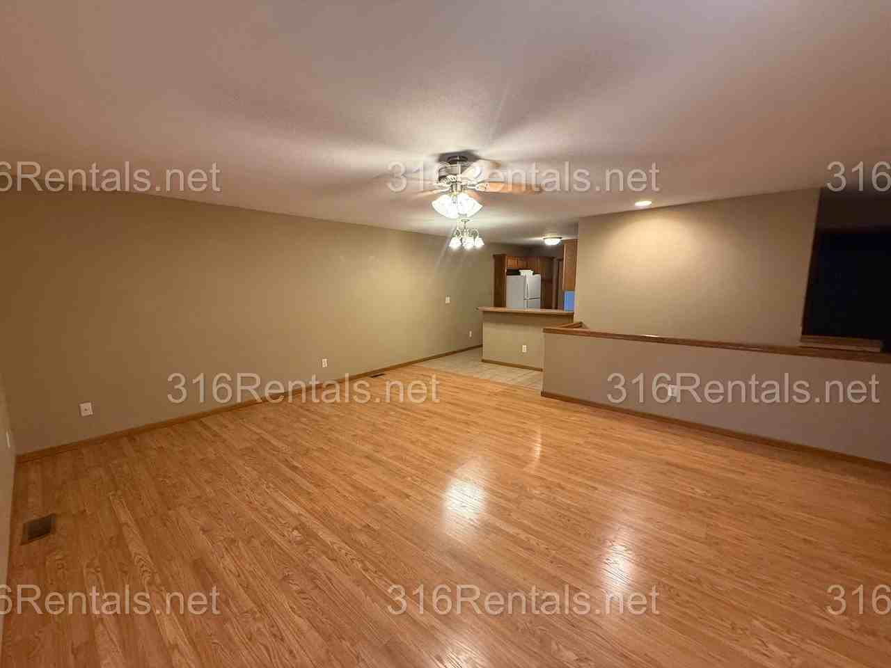 417 W Odell Ct - Photo 3 of 20