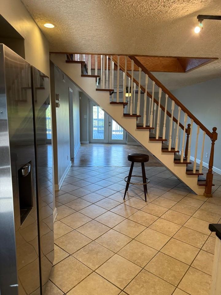 272 Rio Vista Dr - Photo 5 of 15