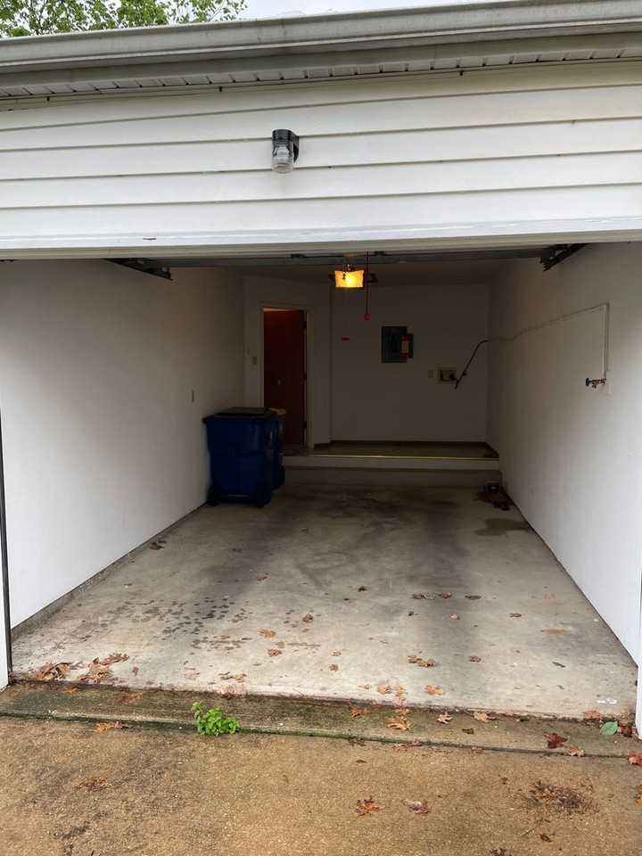 Westbury Apartments - Photo 6 of 10