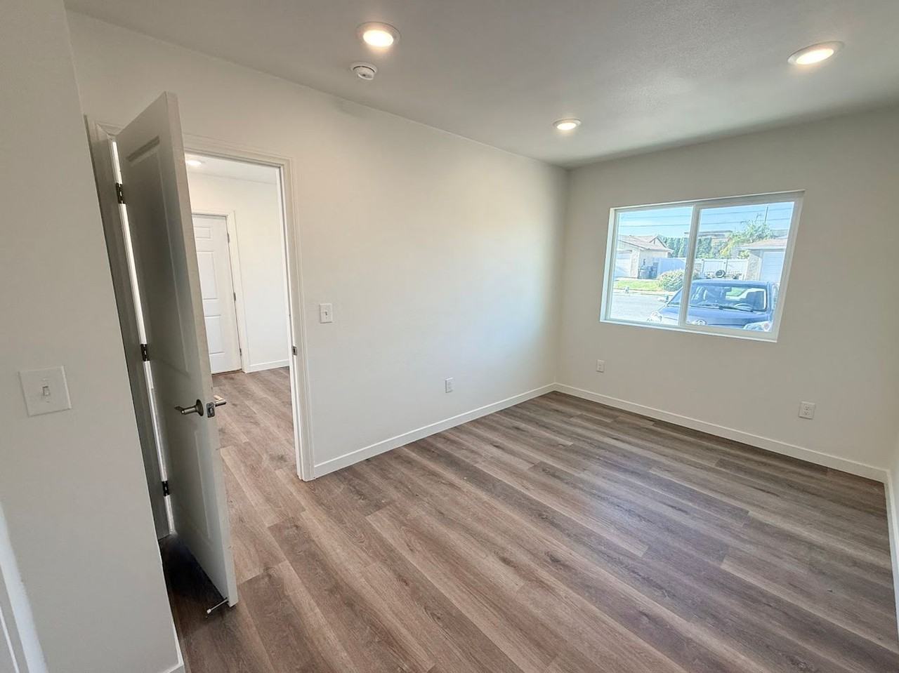 27318 Cabrillo Dr - Photo 5 of 11