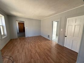 1121 Saint Vincent St - Photo 1 of 1