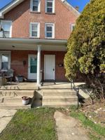 featured image of 525 E Broadway Ave