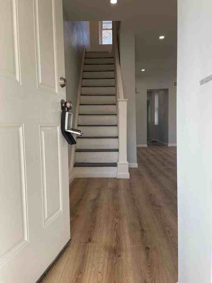 525 E Broadway Ave - Photo 3 of 34