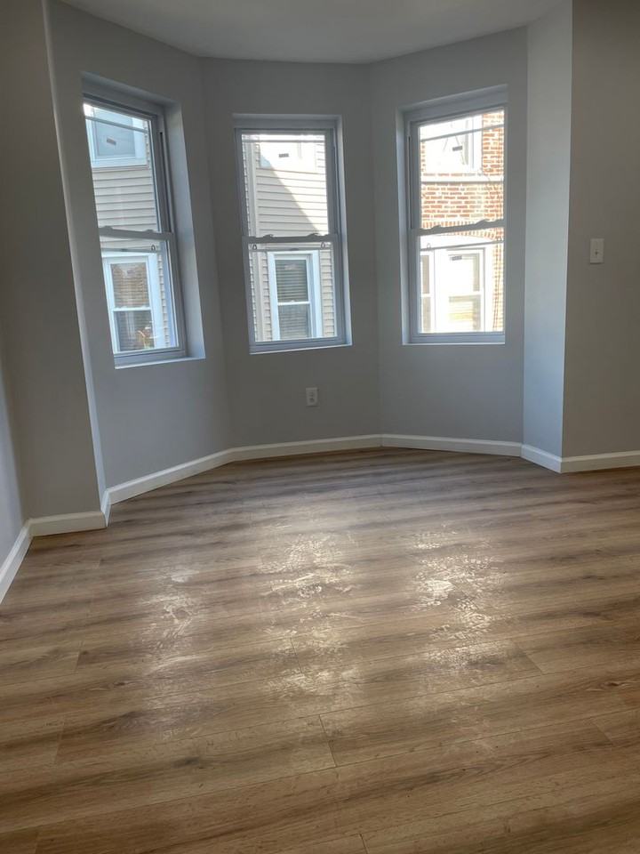 525 E Broadway Ave - Photo 6 of 34