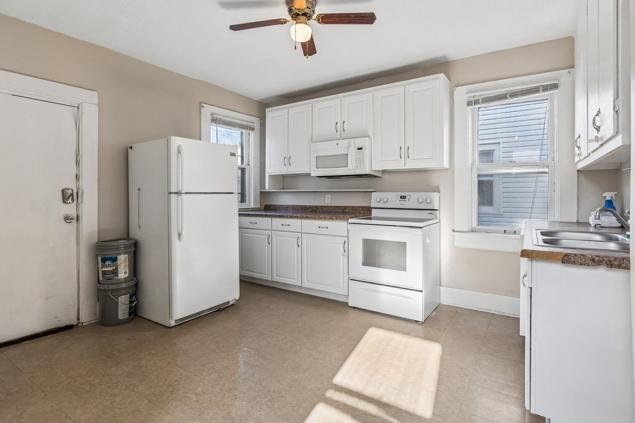 3863 California St - Photo 5 of 24