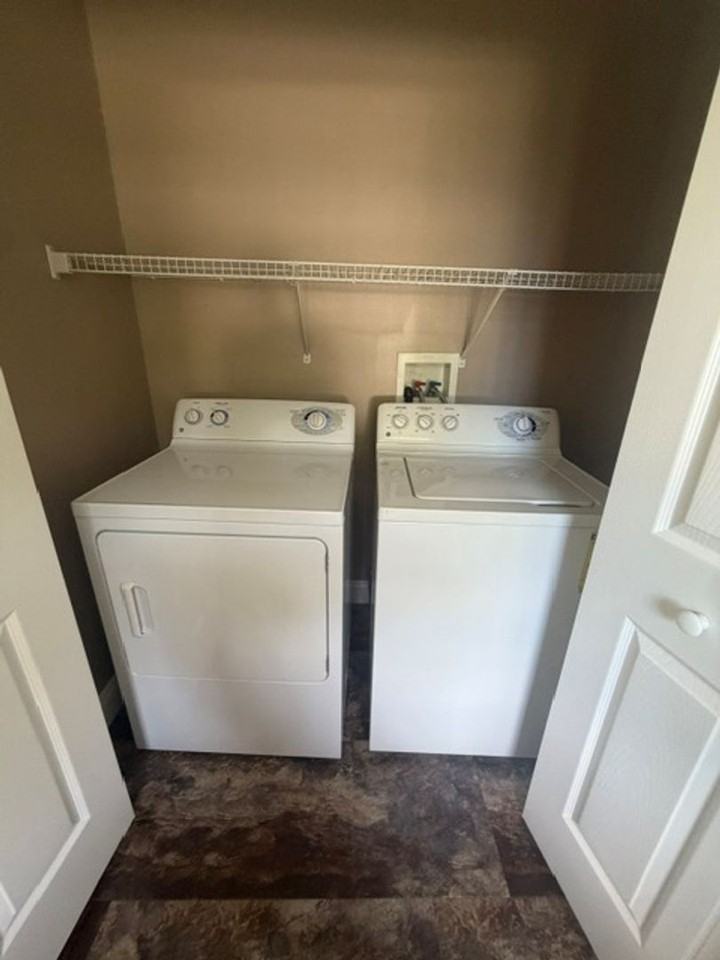 326 Elmshire Dr - Photo 5 of 11