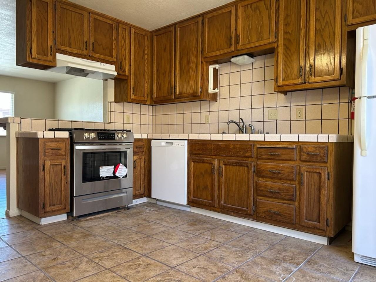 208A S Gold Canyon St - Photo 5 of 12