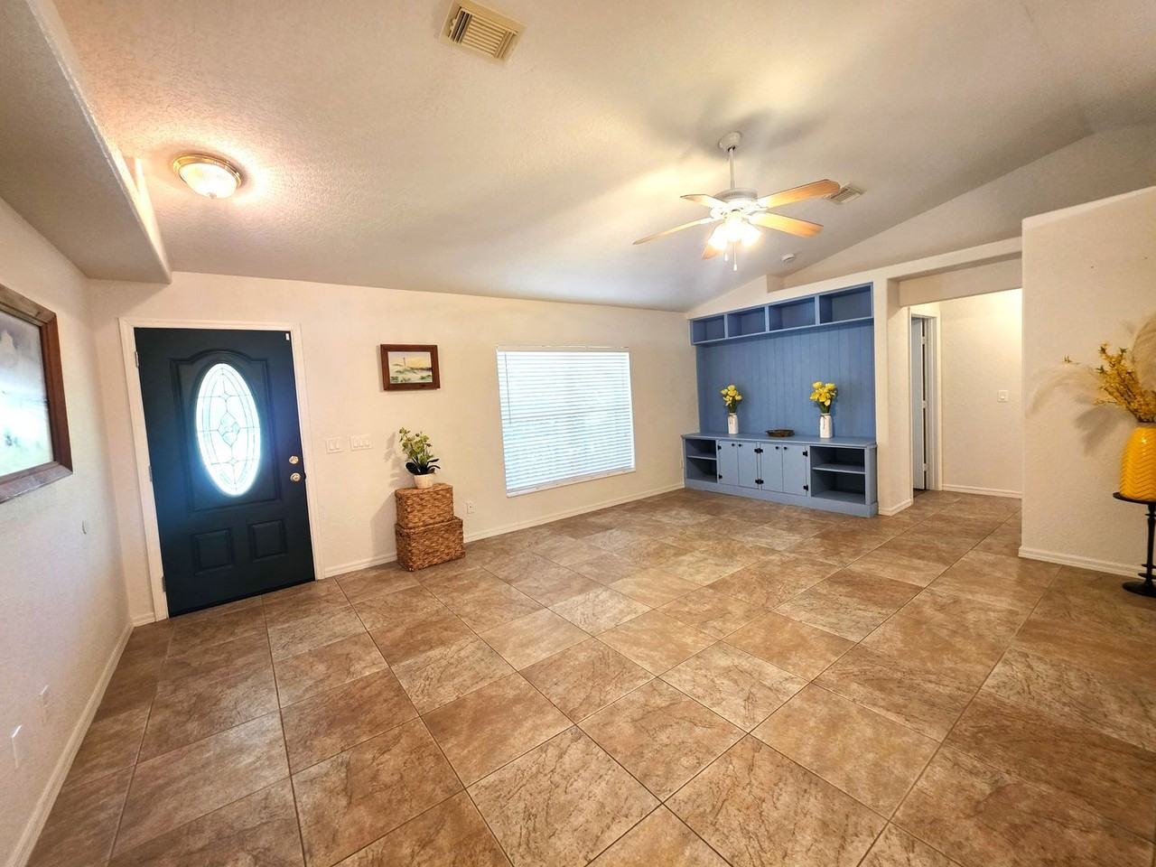 6707 Coquina Ave - Photo 4 of 50