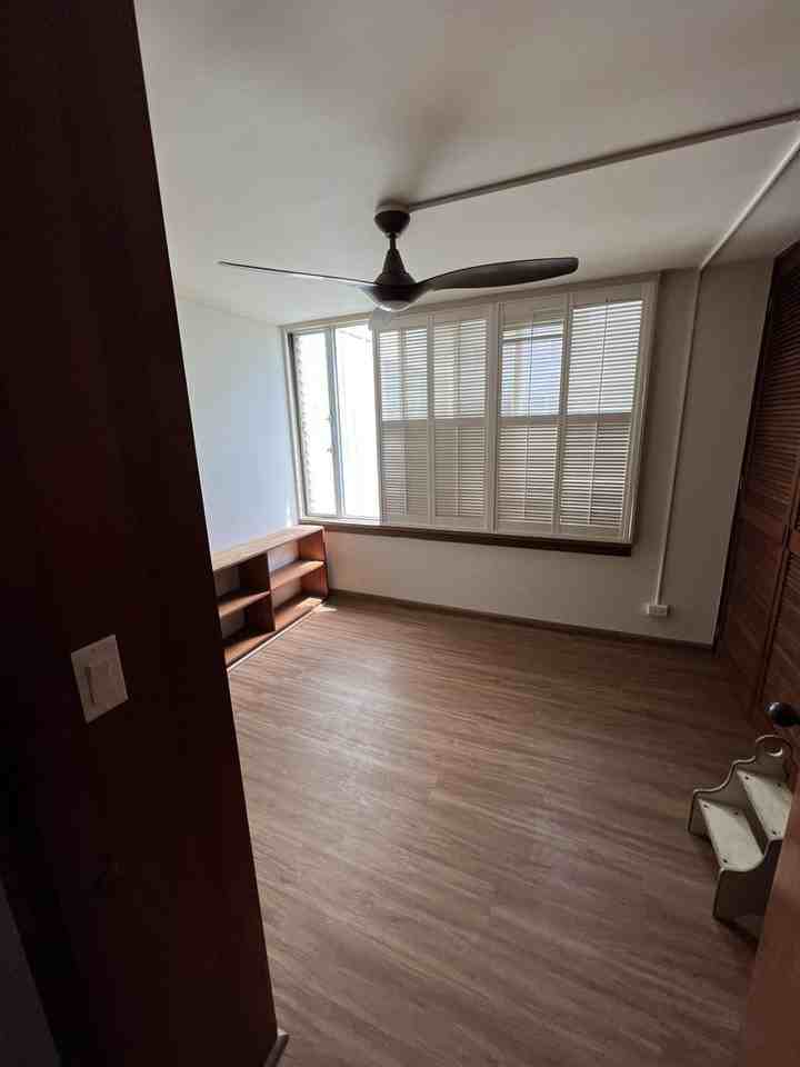 1521 Punahou St #501 - Photo 4 of 36