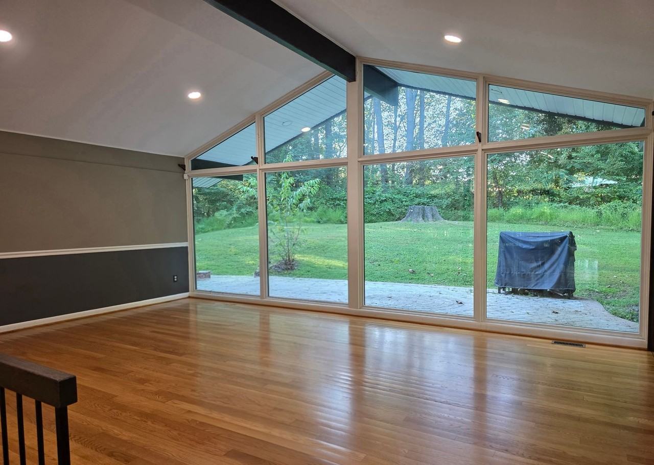 27 Bridleshire Rd - Photo 3 of 33