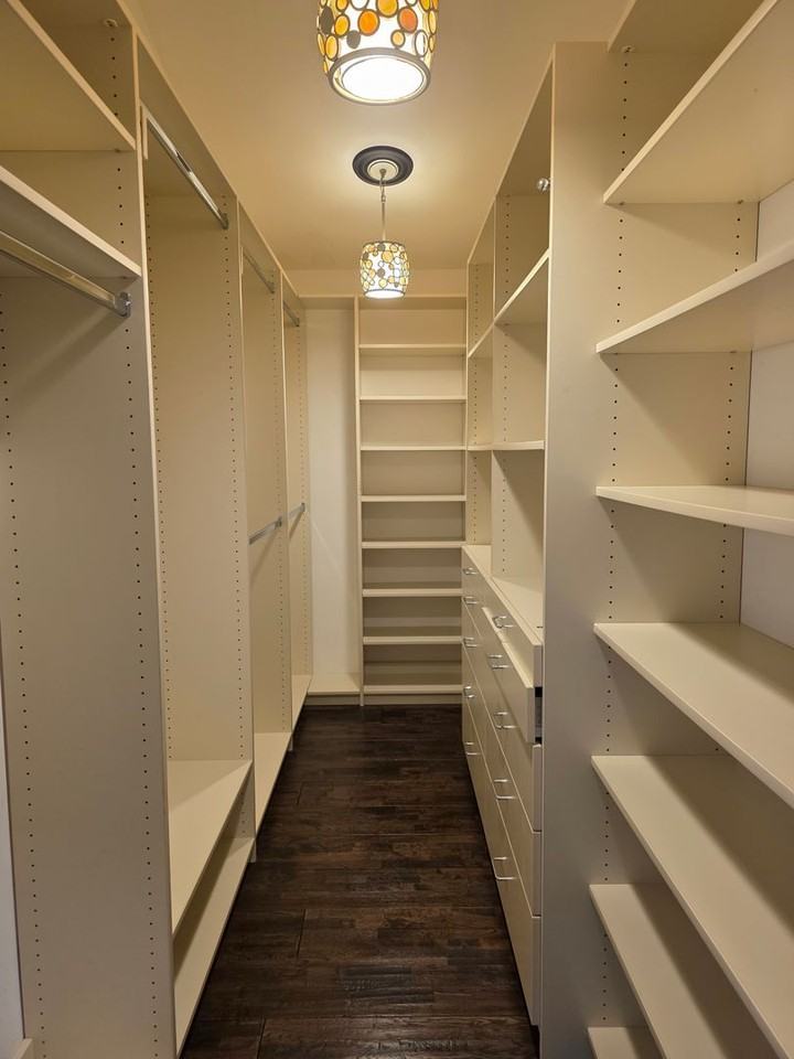 27 Bridleshire Rd - Photo 7 of 33