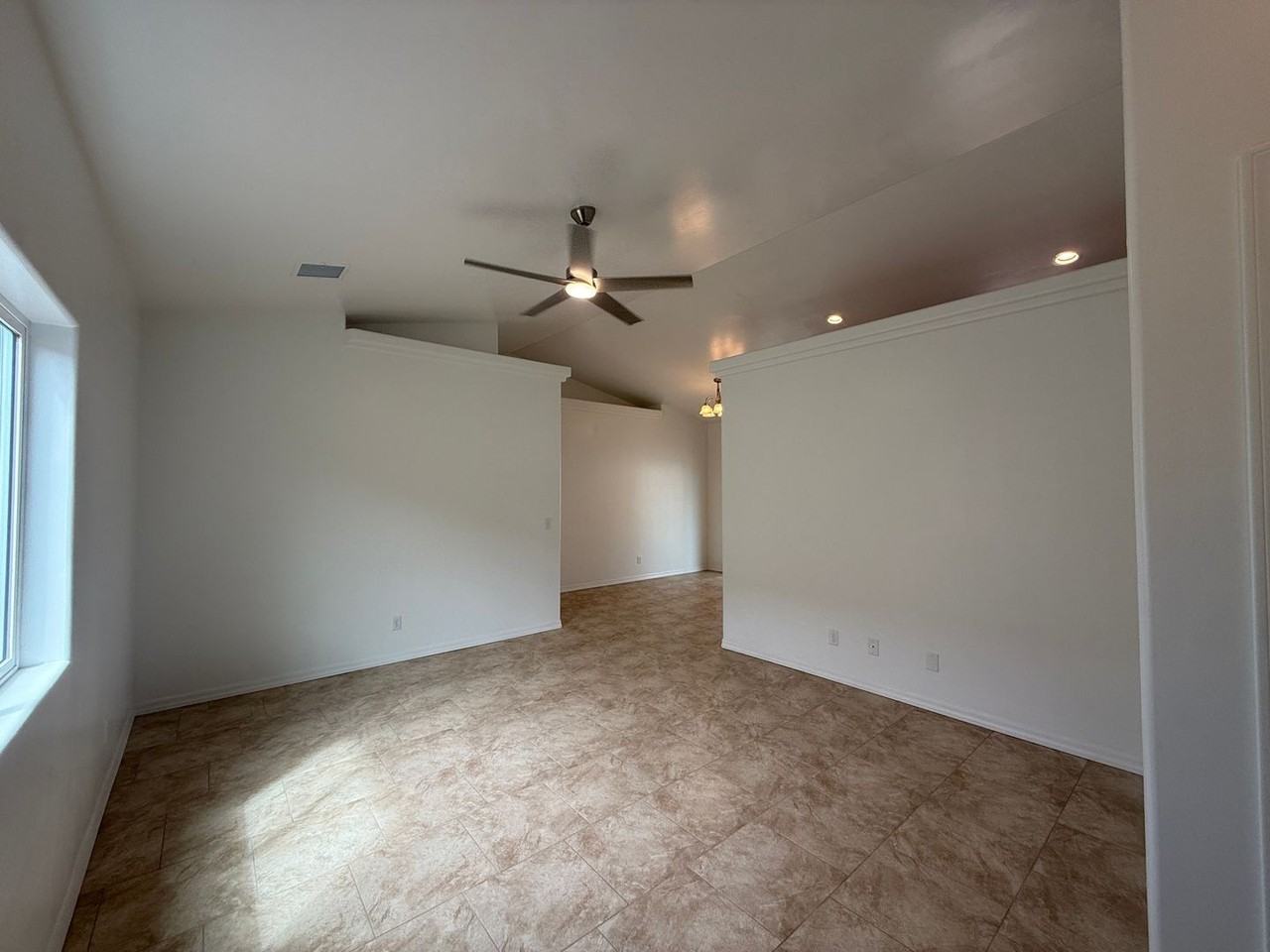 3591 N Verdugo Rd - Photo 2 of 10