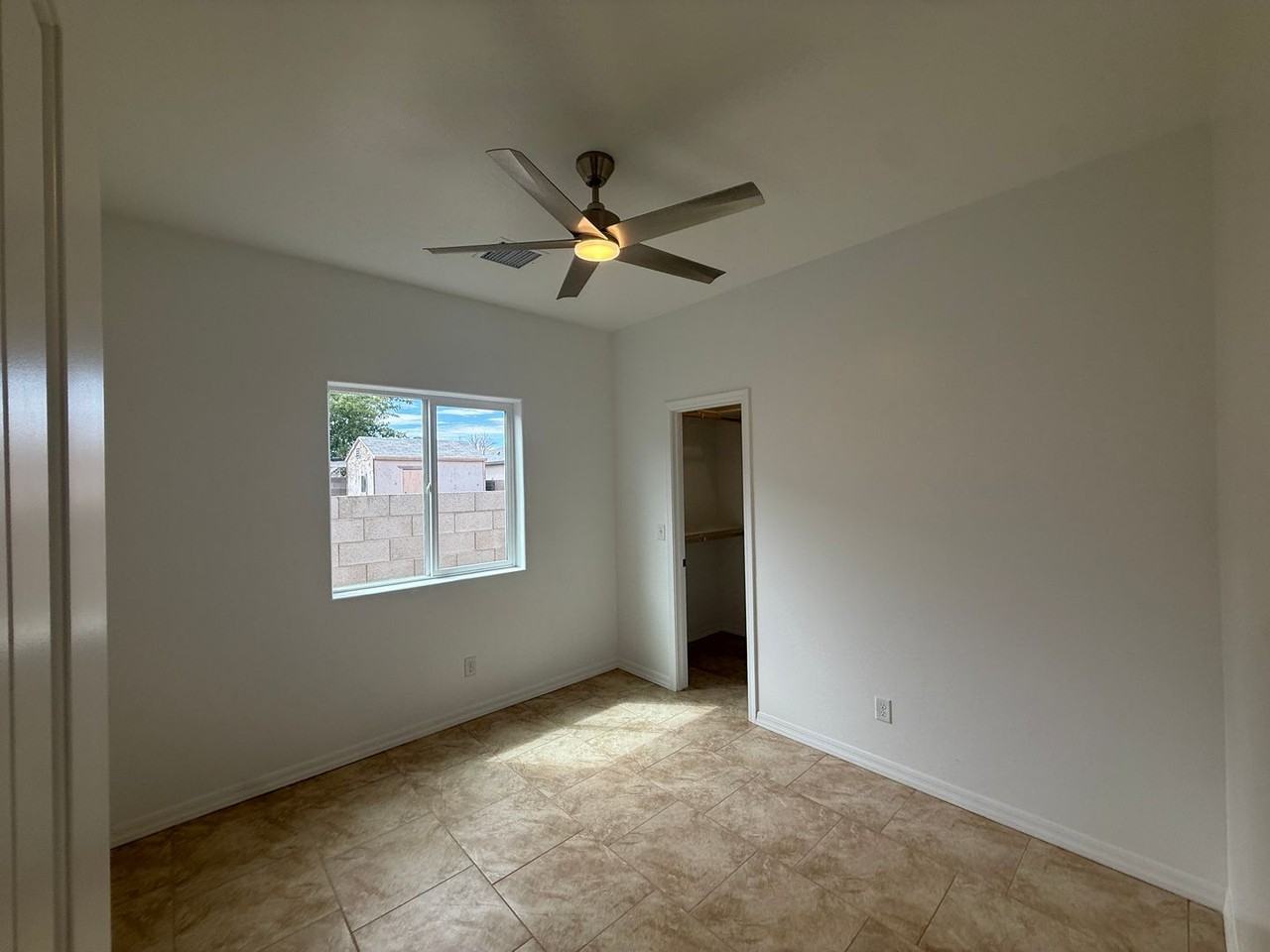 3591 N Verdugo Rd - Photo 6 of 10