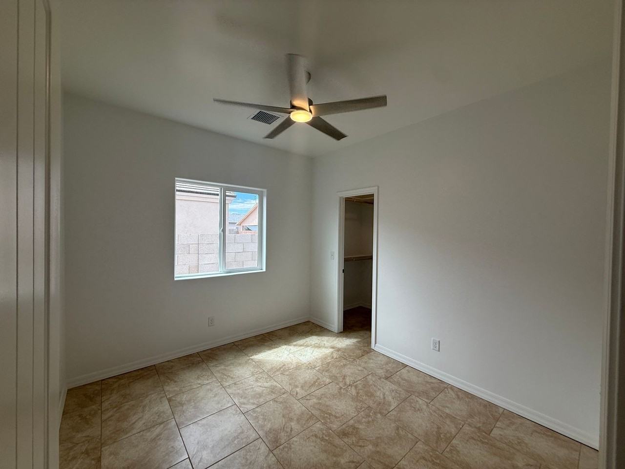 3595 N Verdugo Rd - Photo 6 of 10