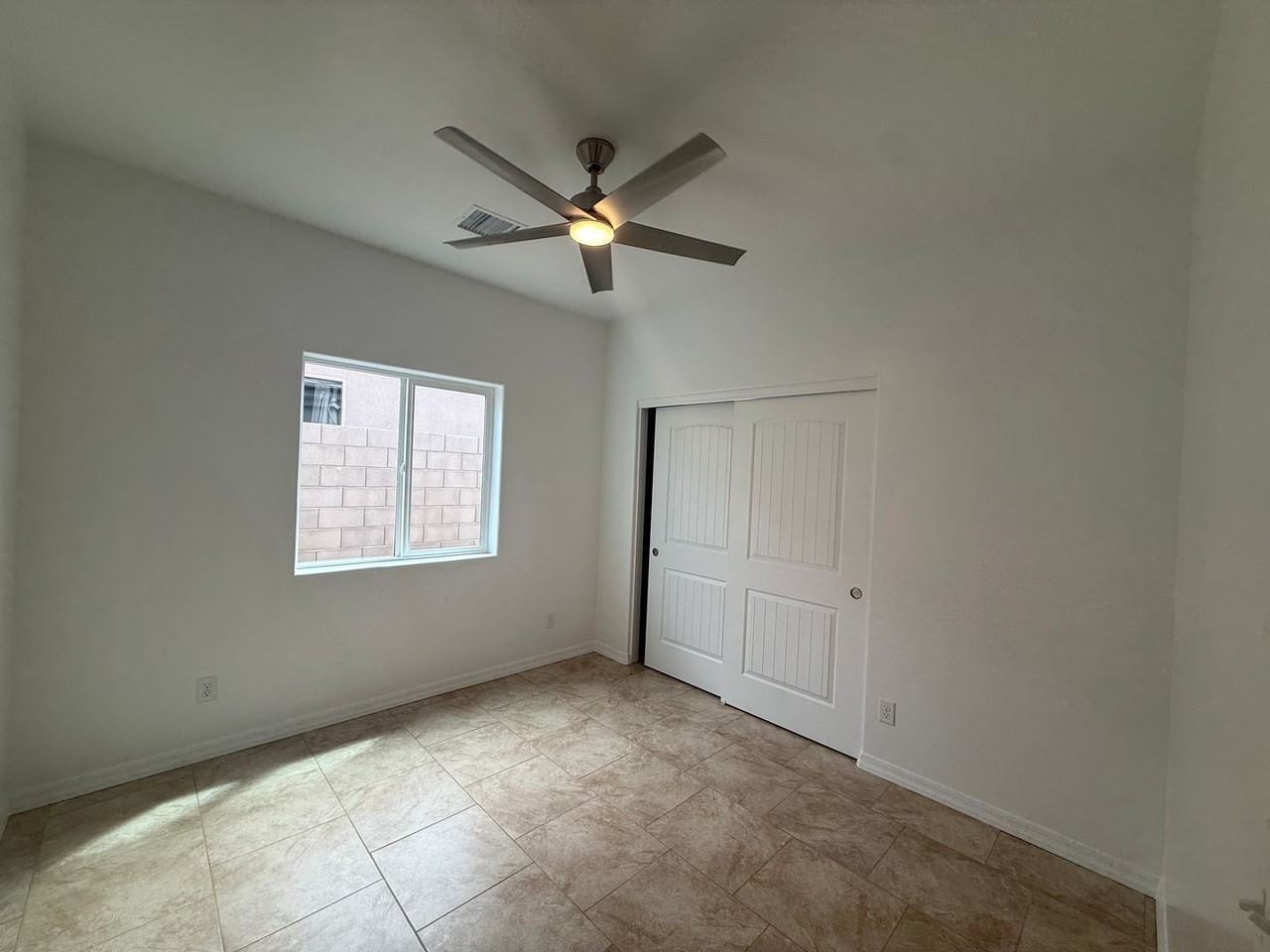 2631 Harrod Ave - Photo 6 of 10