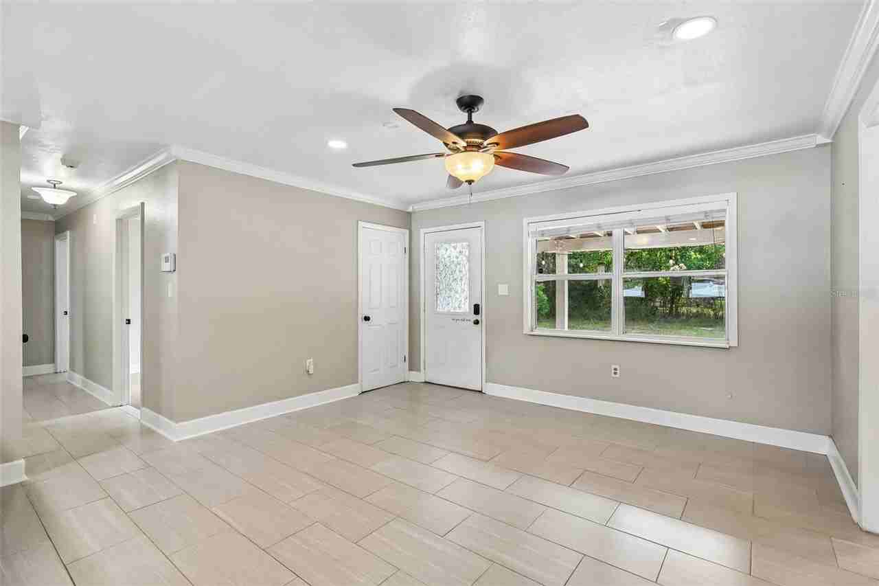 321 E 11th Ave - Photo 4 of 44