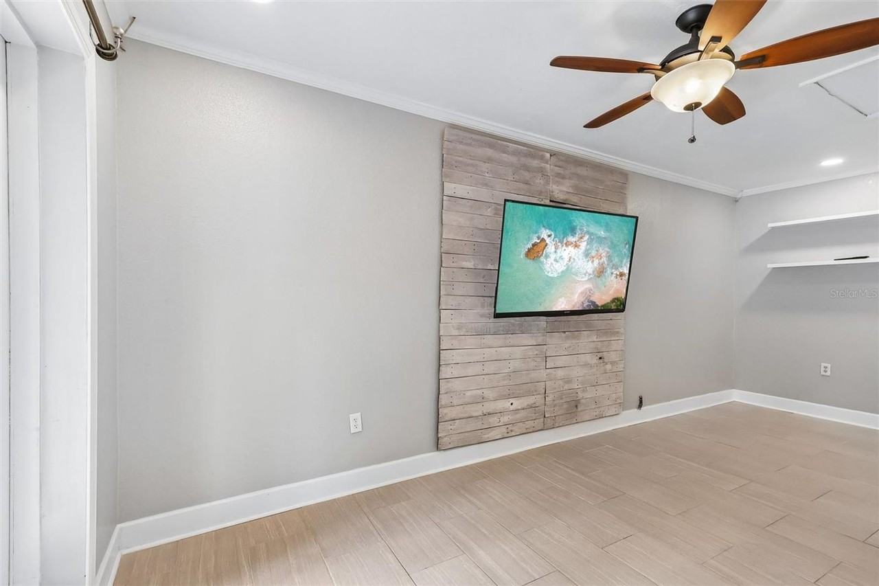321 E 11th Ave - Photo 6 of 44